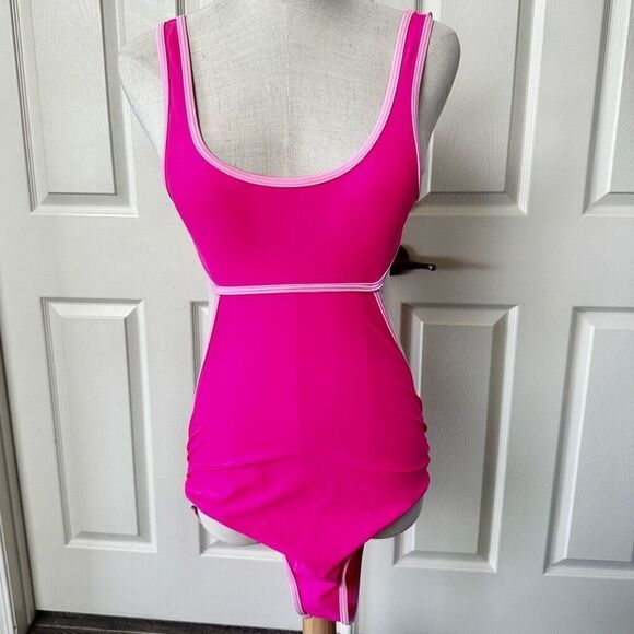 Shein pink one peice cut out bathing suit - Picture 11 of 12